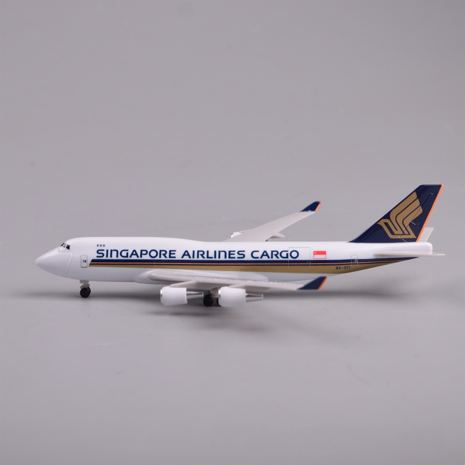 เครื่องบินจำลอง 20 ซม. ทำจากพล - Model Airplane Plastic บทวิจารณ์และราคา
